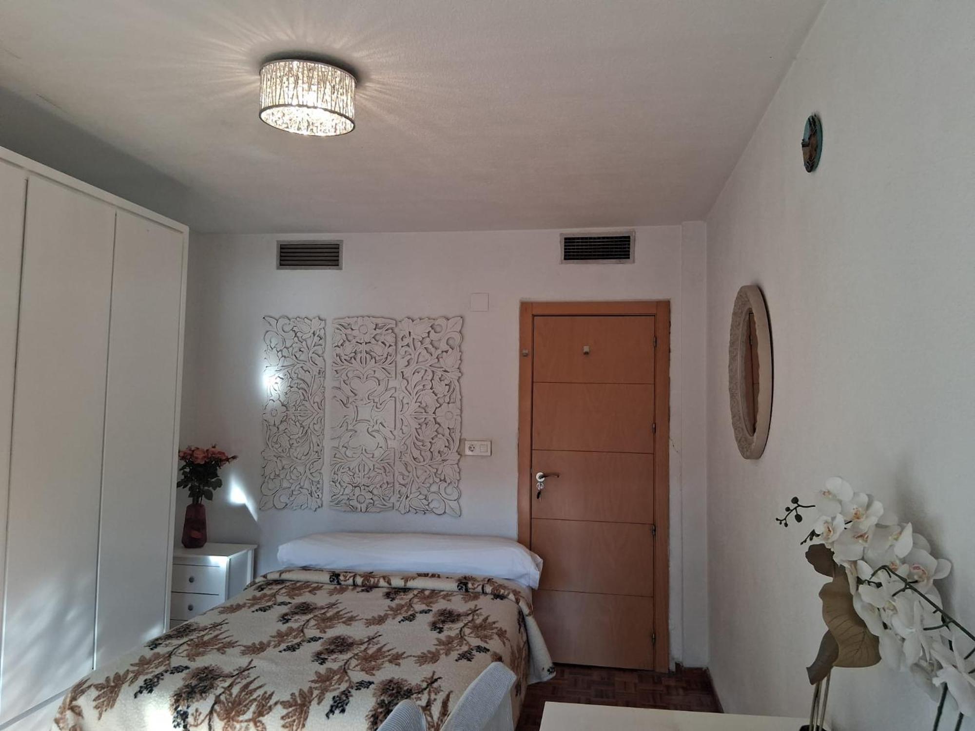 Habitaciones Amplias En El Centro De Granada Luaran gambar